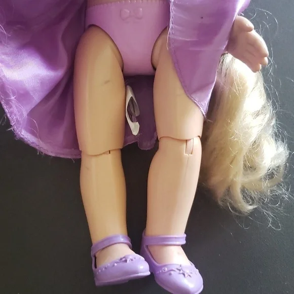 DISNEY LITTLE PRINCESS RAPUNZEL 15" DOLL - Picture 3 of 6